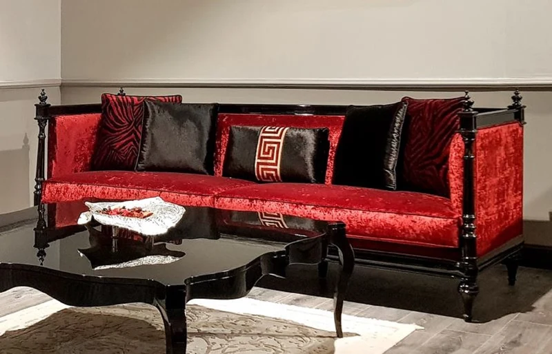 Casa Padrino Luxus Barock Sofa Rot / Schwarz - Handgefertigtes Wohnzimmer Sofa im Barockstil - Edle Barock Wohnzimmer Möbel