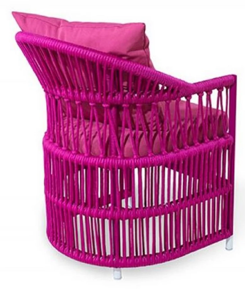 Casa Padrino Luxus Gartenstuhl mit Armlehnen Lila 56 x 56 x H. 82 cm - Handgewebter wetterbeständiger Esszimmerstuhl - Garten Terrassen Stuhl Möbel - Luxus Qualität