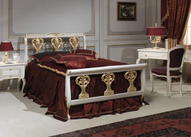 Casa Padrino Luxus Barock Doppelbett Weiß / Gold 208 x 229 x H. 114 cm - Handgeschnitztes Massivholz Bett - Prunkvolle Schlafzimmer Möbel - Hotel Möbel - Luxus Qualität - Made in Italy