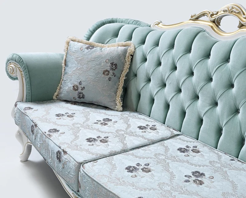 Casa Padrino Barock Wohnzimmer Sofa mit Glitzersteinen und Blumenmuster Hellgrün / Hellblau / Weiß / Gold 215 x 80 x H. 120 cm - Barock Möbel
