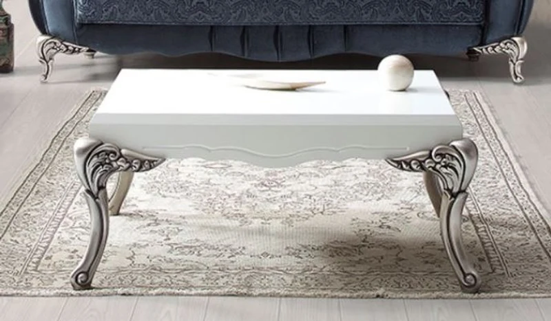 Casa Padrino Luxus Barock Wohnzimmer Set Blau / Silber - 2 Sofas & 2 Sessel & 1 Couchtisch - Elegante Wohnzimmer Möbel im Barockstil
