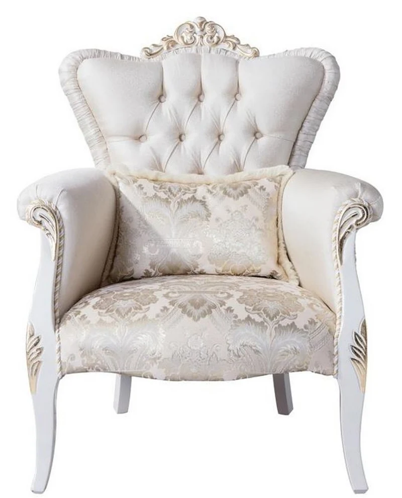 Casa Padrino Luxus Barock Wohnzimmer Sessel mit dekorativem Kissen Creme / Weiß / Gold 83 x 94 x H. 111 cm - Wohnzimmer Möbel im Barockstil