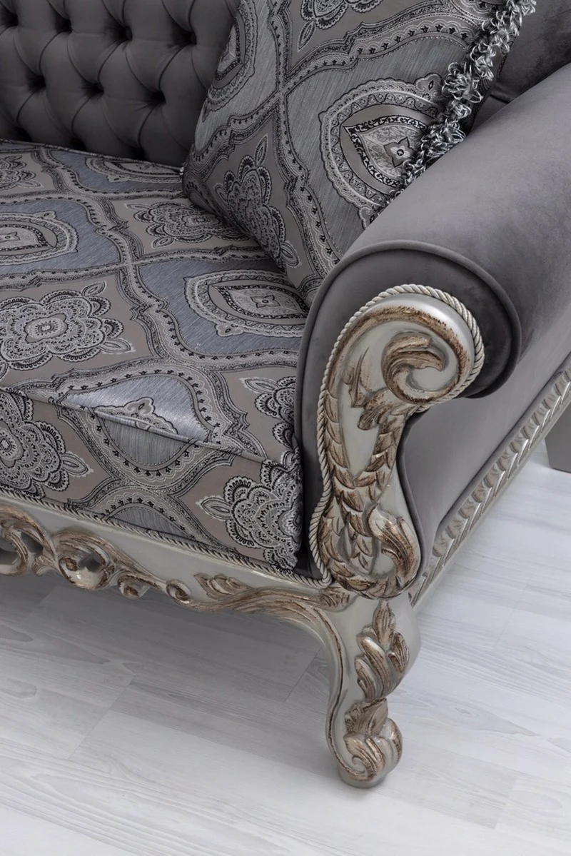 Casa Padrino Luxus Barock Wohnzimmer Set Grau / Blau / Silber / Bronze - 2 Sofas & 2 Sessel & 1 Couchtisch - Prunkvolle Wohnzimmer Möbel im Barockstil