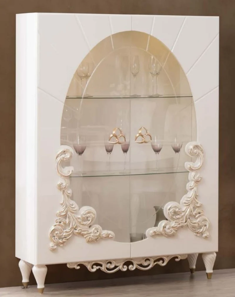 Casa Padrino Luxus Barock Vitrine Weiß / Gold 116 x 46 x H. 170 cm - Beleuchteter Massivholz Vitrinenschrank mit 2 Glastüren - Edle Barock Möbel