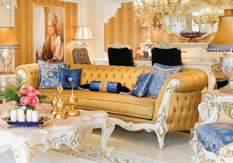 Casa Padrino Luxus Barock Chesterfield Wohnzimmer Sofa Gold / Weiß / Gold 300 x 110 x H. 80 cm - Prunkvolles Sofa im Barockstil - Edle Barock Wohnzimmer Möbel