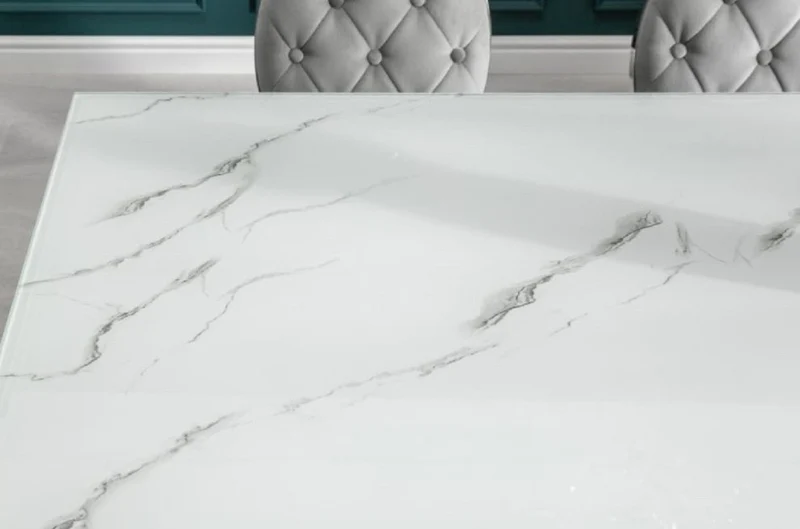 Casa Padrino Designer Esstisch Weiß / Grau / Silber 200 x 105 x H. 75 cm - Rechteckiger Edelstahl Küchentisch mit digitalbedrucktem Sicherheitsglas in Marmoroptik - Moderne Barock Möbel