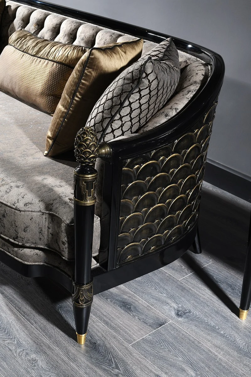 Casa Padrino Luxus Barock Wohnzimmer Set Silbergrau / Schwarz / Gold - 1 Chesterfield Sofa & 1 Sessel & 1 Couchtisch & 1 Beistelltisch - Barockmöbel
