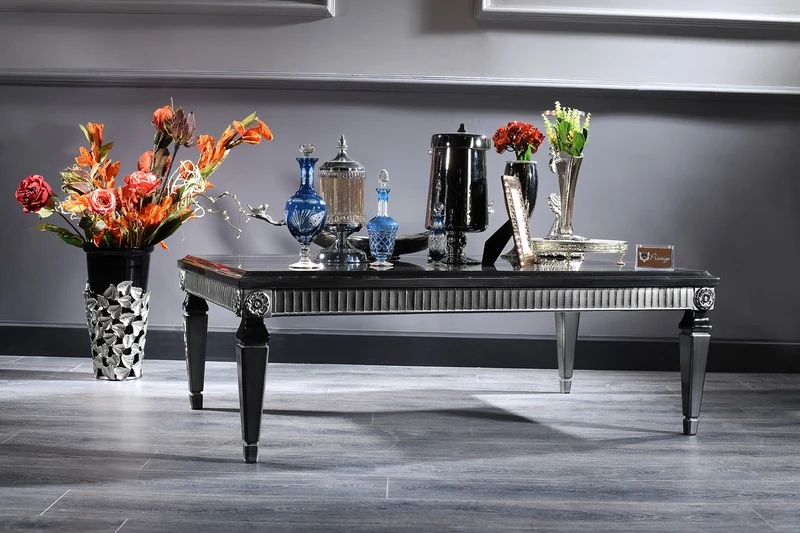 Casa Padrino Luxus Barock Wohnzimmer Set Rot / Schwarz / Gold / Silber - 2 Sofas & 2 Sessel & 1 Couchtisch & 1 Beistelltisch - Barock Wohnzimmermöbel