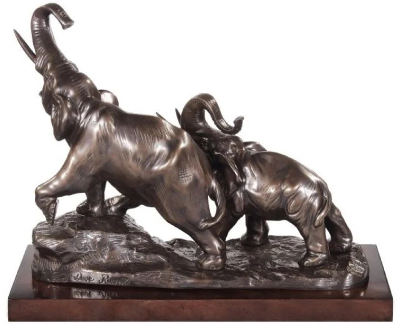 Casa Padrino Bronze Elefanten auf Holzsockel Bronze / Braun 42 x 17 x H. 33 cm - Luxus Deko Bronzefiguren