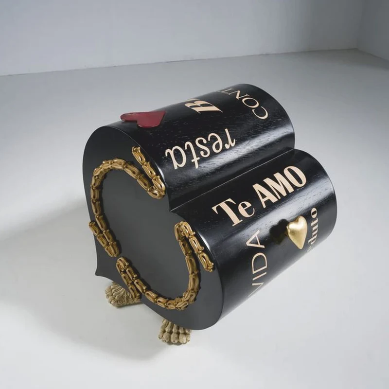 Casa Padrino Luxus Designer Hundehaus in Herzform 45 x H. 50 cm - Hundemöbel