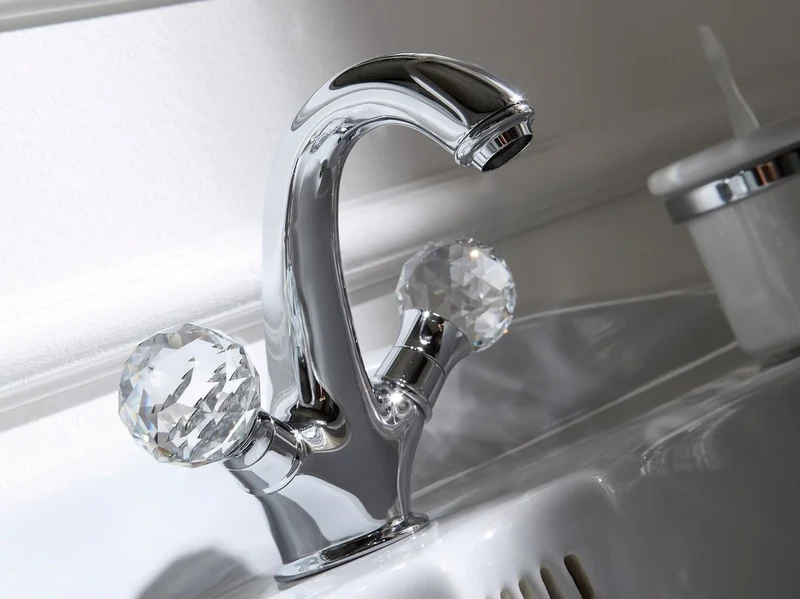 Casa Padrino Luxus Waschtischarmatur mit Swarovski Kristallglas Silber 13,5 x 16,5 cm