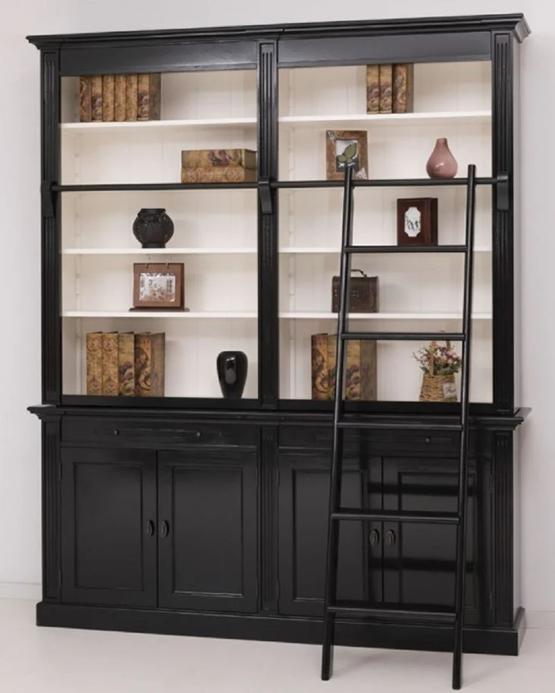 Casa Padrino Landhausstil Bücherschrank mit Leiter Schwarz / Weiß 200 x 40 x H. 240 cm - Massivholz Schrank - Wohnzimmerschrank - Regalschrank - Büroschrank - Landhausstil Möbel
