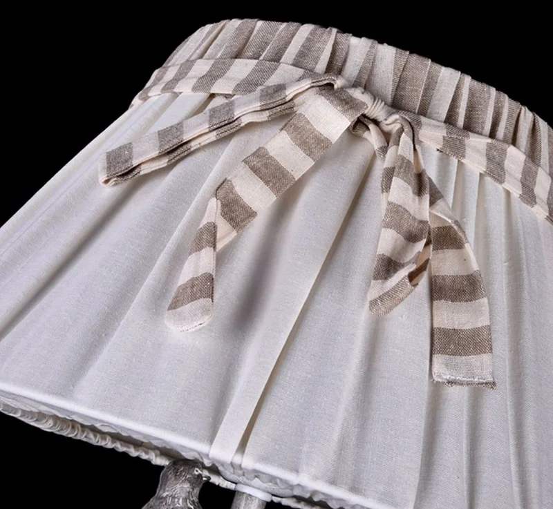 Casa Padrino Jugendstil Stehleuchte in Antik Weiß, Ø 40 x H. 164 cm - Elegante Metall Stehlampe mit Leinen-Lampenschirm