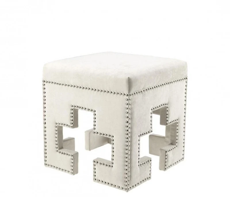 Casa Padrino Luxus Hocker im Barock Stil, Weiß Samt Optik mit Nickel Nägeln, 41 x 41 x H. 45 cm