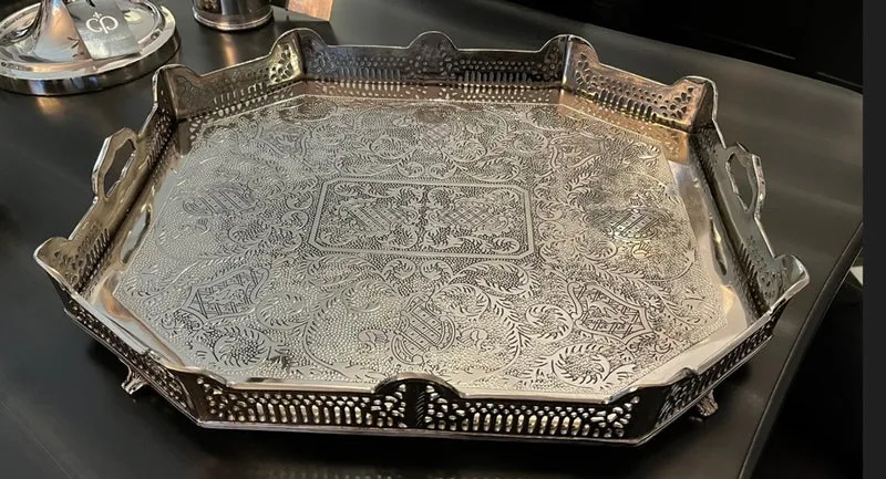 Casa Padrino Luxus Art Deco Tablett aus Messing in Nickel Finish 52 x 42 x H. 8 cm - Limited Edition
