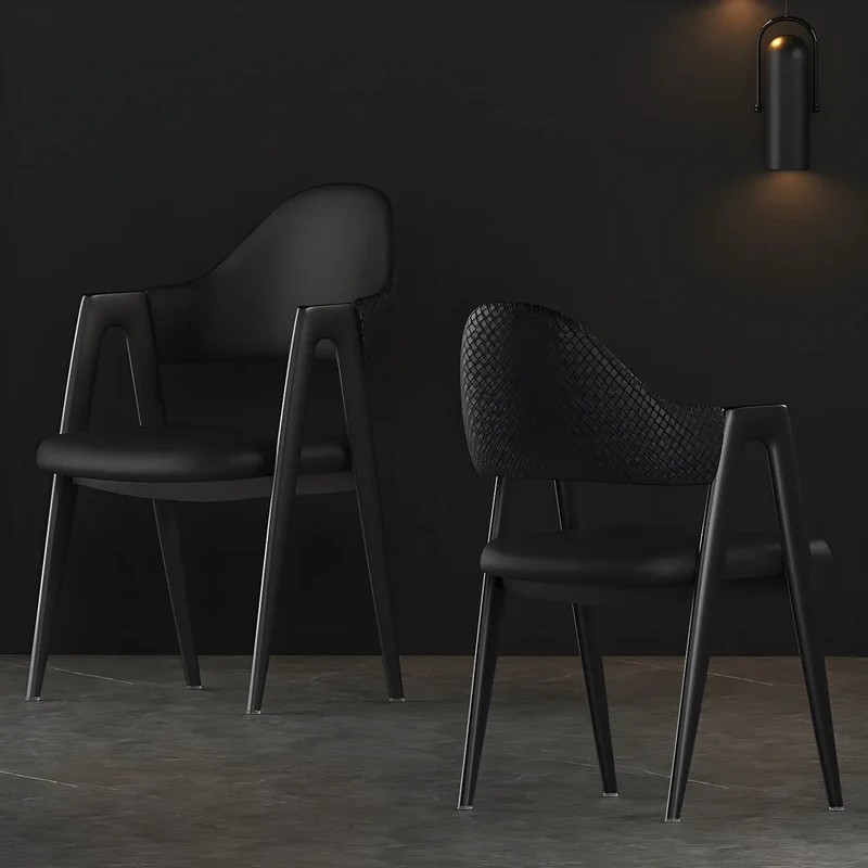 Chaise de salle à manger moderne en cuir à dossier ouvert et incurvé avec accoudoirs