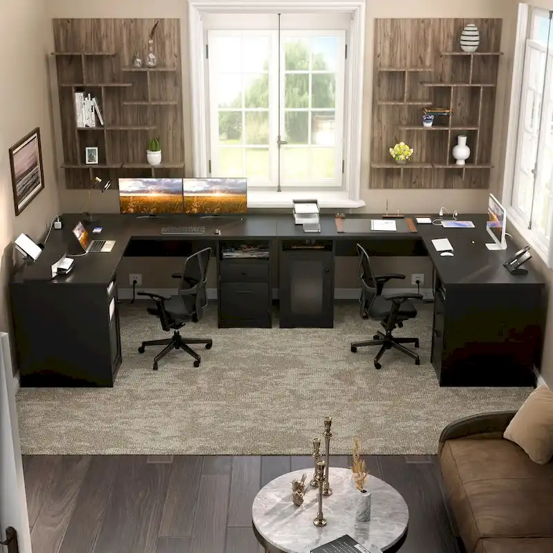 Bureau d'angle moderne de style ferme avec classeur et tiroirs, bureau de direction avec station de charge
