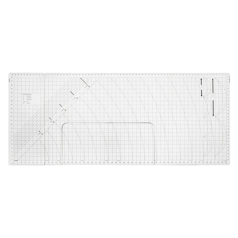 Table de couture avec ou sans grille de découpe intégrée