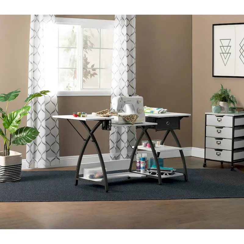 Table de couture avec ou sans grille de découpe intégrée