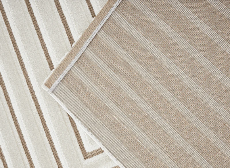 Tapis blanc écru à motifs chevrons 160 x 230 cm AMELIO