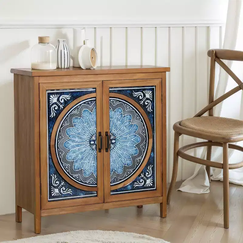 Armoire de rangement d'appoint 2 portes à motifs de porcelaine bleue et blanche à l'aspect vieilli pour entrée et salon