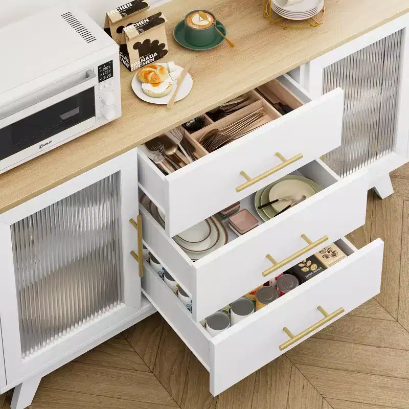 Buffet de rangement de 56 po avec 2 portes en verre cannelé, 3 grands tiroirs, meuble de bar à café moderne pour cuisine, salle à manger, salon