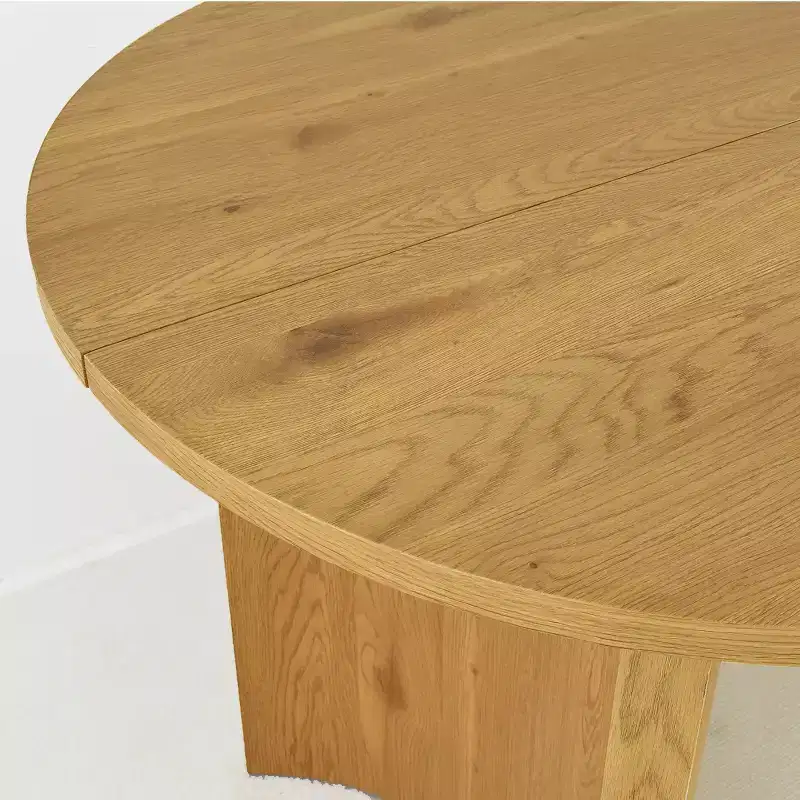 Table à manger ovale moderne avec pieds en forme de C, Grande table de cuisine élégante avec finition grain de bois pour la maison, la salle de petit-déjeuner ou la salle à manger