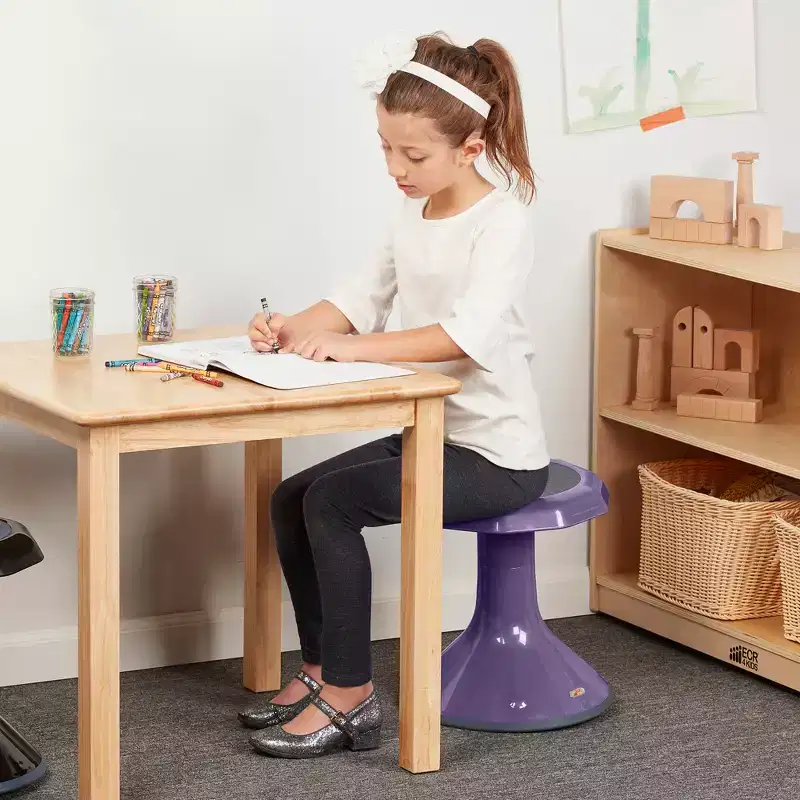 Tabouret à oscillation ACE Active Core Engagement, hauteur d'assise de 38 cm, siège flexible