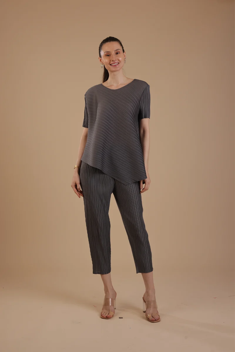 Hector Pleated Coord set (Iron)