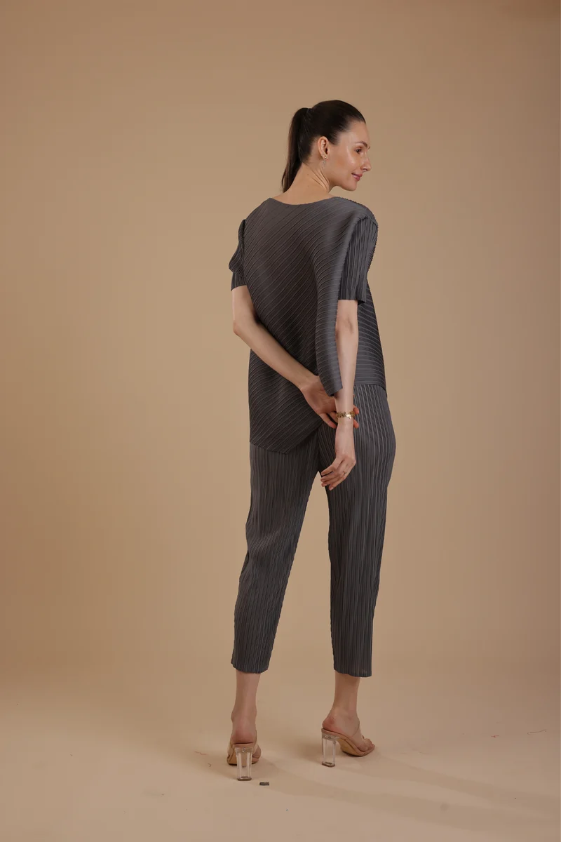 Hector Pleated Coord set (Iron)